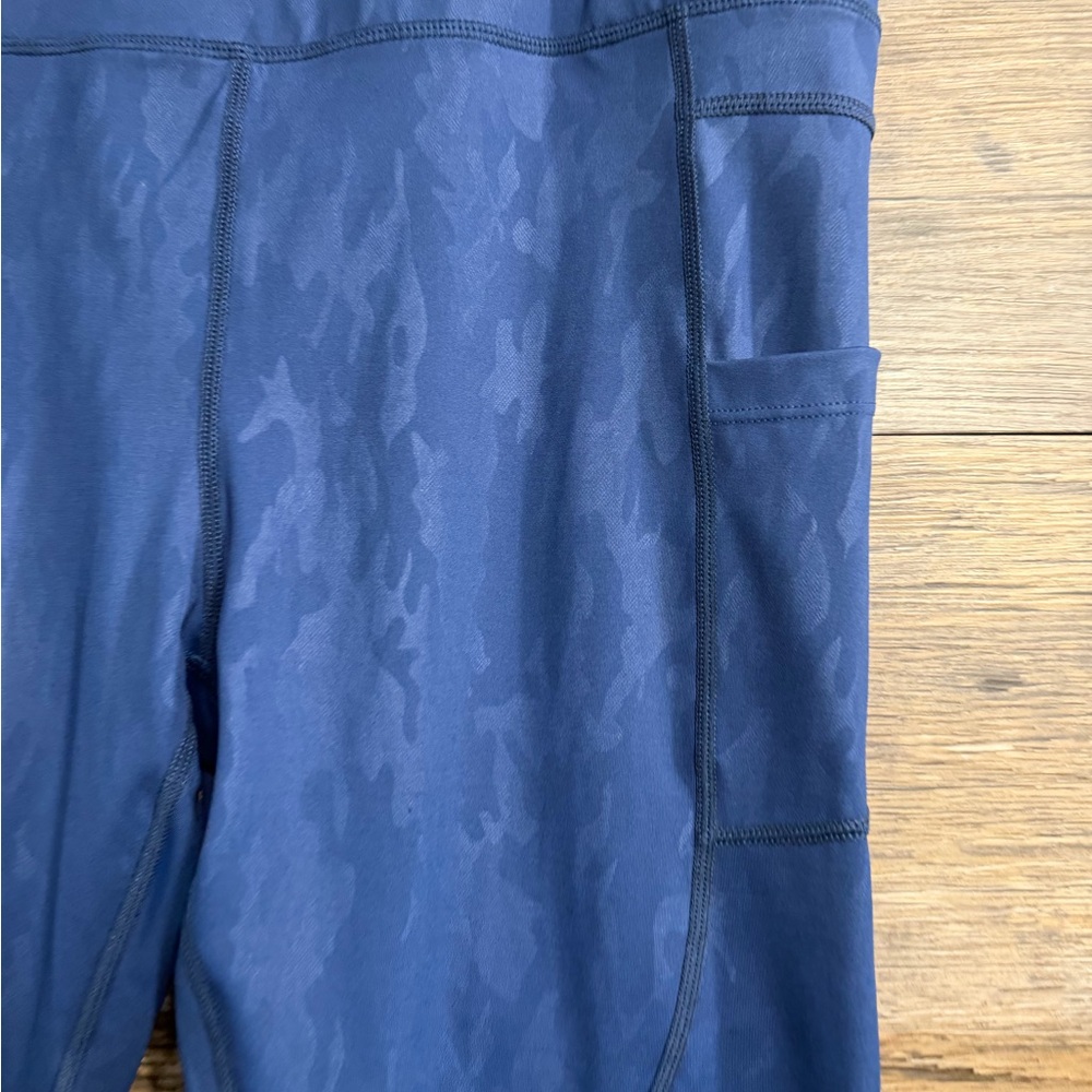 ZYIA Blue Light and Tight Navy Camouflage Leggings with Pockets - Picture 2 of 6